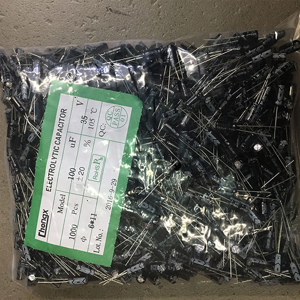 電解電容100UF